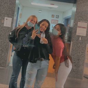 Meet your Posher, Debra